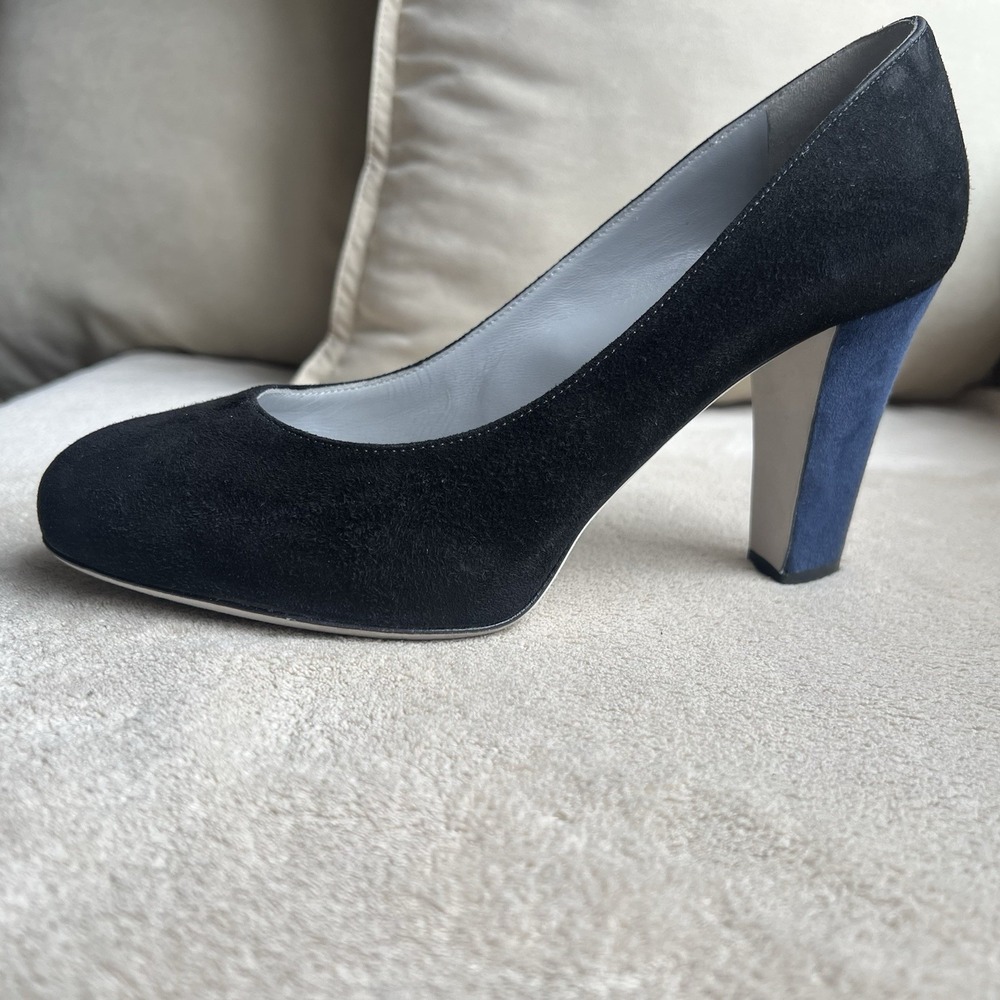 Sergio Rossi Women 6.5 EU 36.5 Black Suede Pump w/ Navy Blue Heel Career Classic
